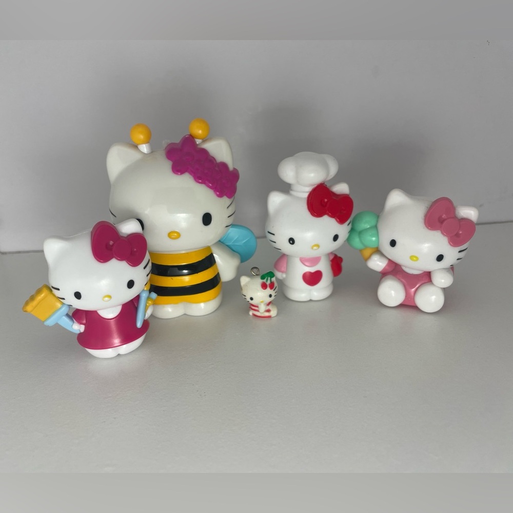Hello Kitty Toys (Used) Sanrio